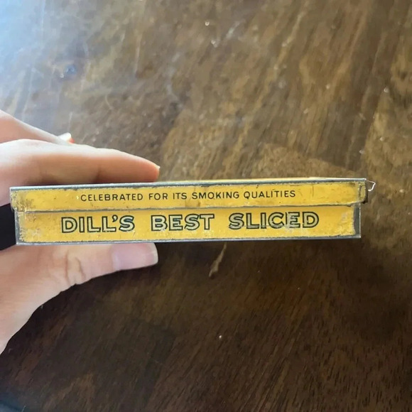 Vintage Dill's Best cigarette tobacco tin - Retro cigarette box - Dills Best... - Picture 4 of 5